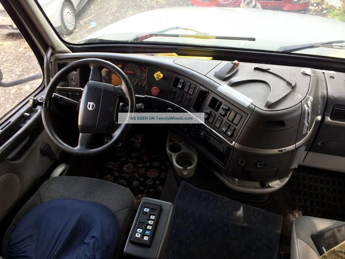 Volvo vn 670 салон