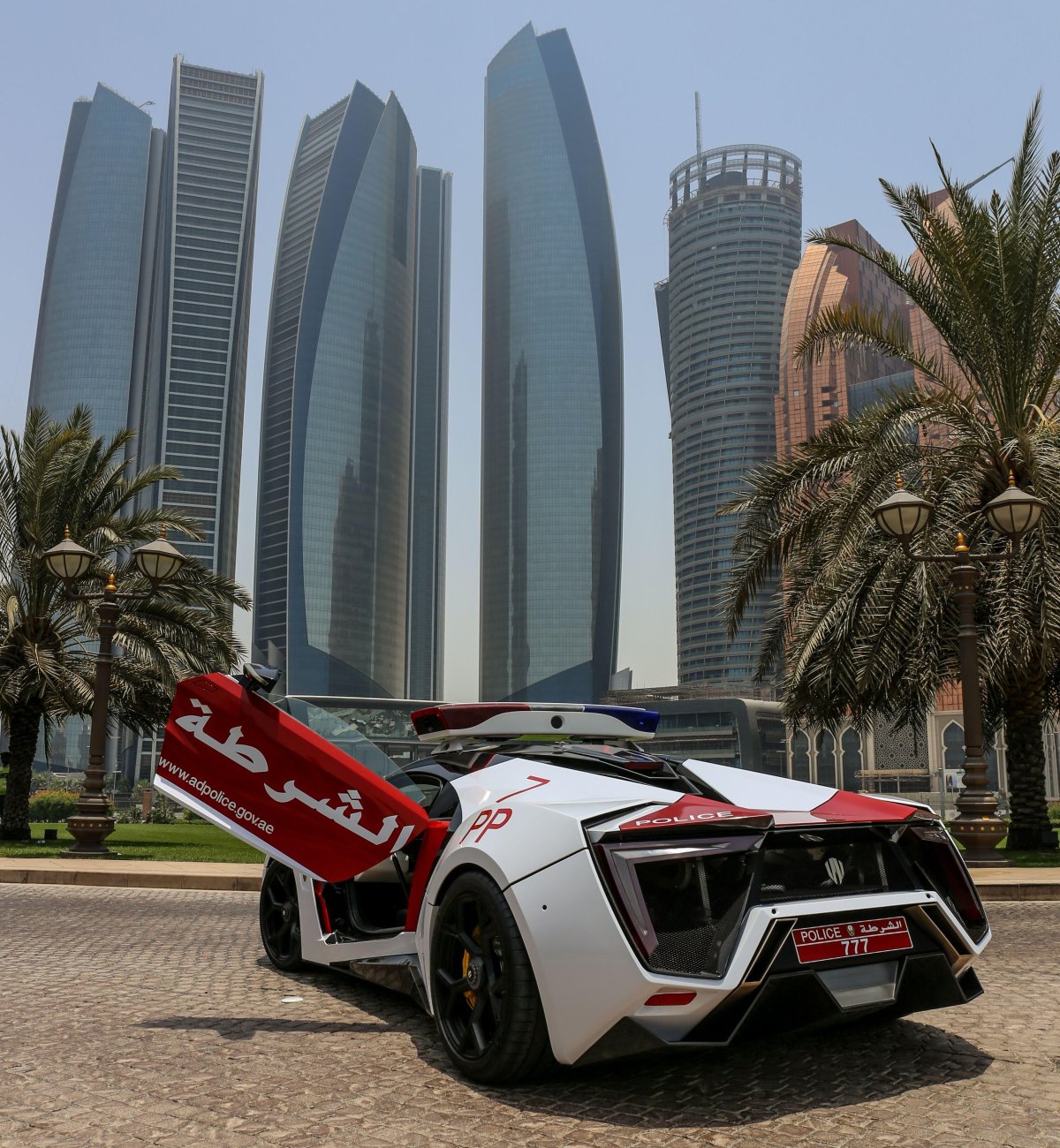 Lykan Hypersport, Абу-Даби