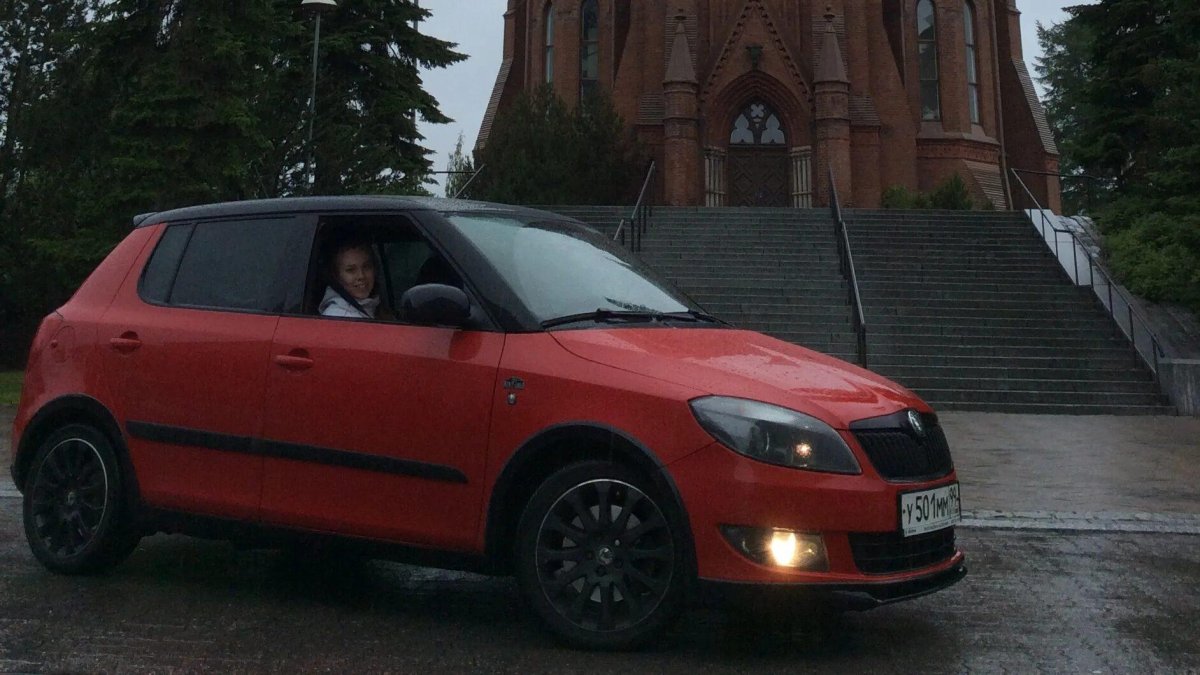 Двухцветный автомобиль