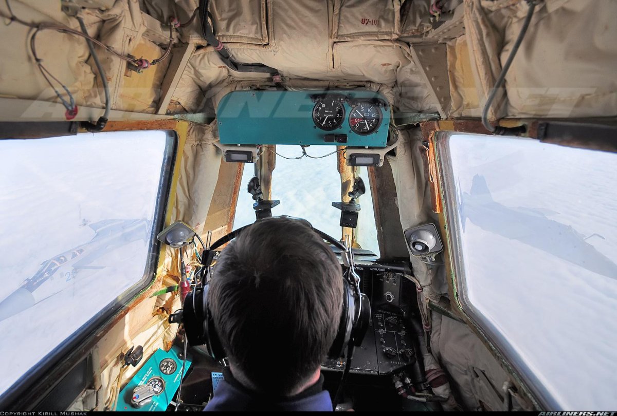 Ил-76 кабина стрелка