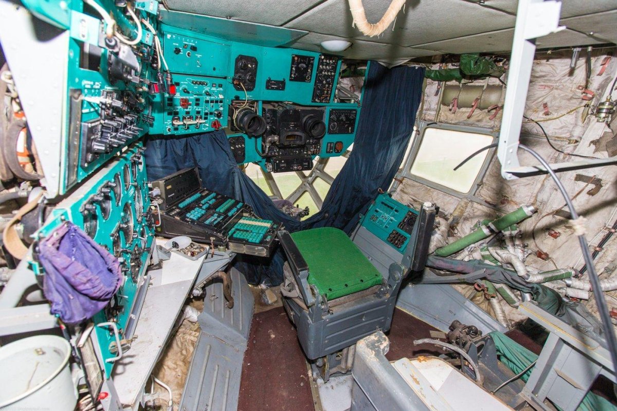 Кабина ил 76 внутри