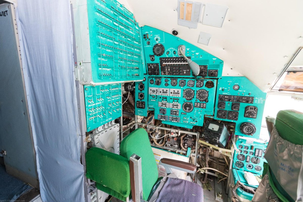 Кабина ил-62 Монино