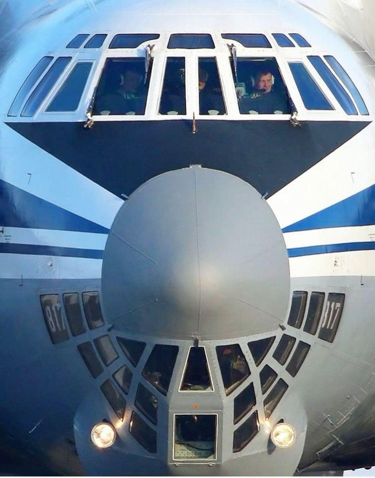 Ил-76 кабина снаружи