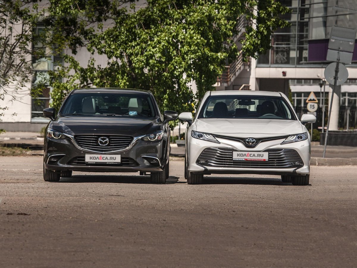 Toyota Camry vs Mazda 6