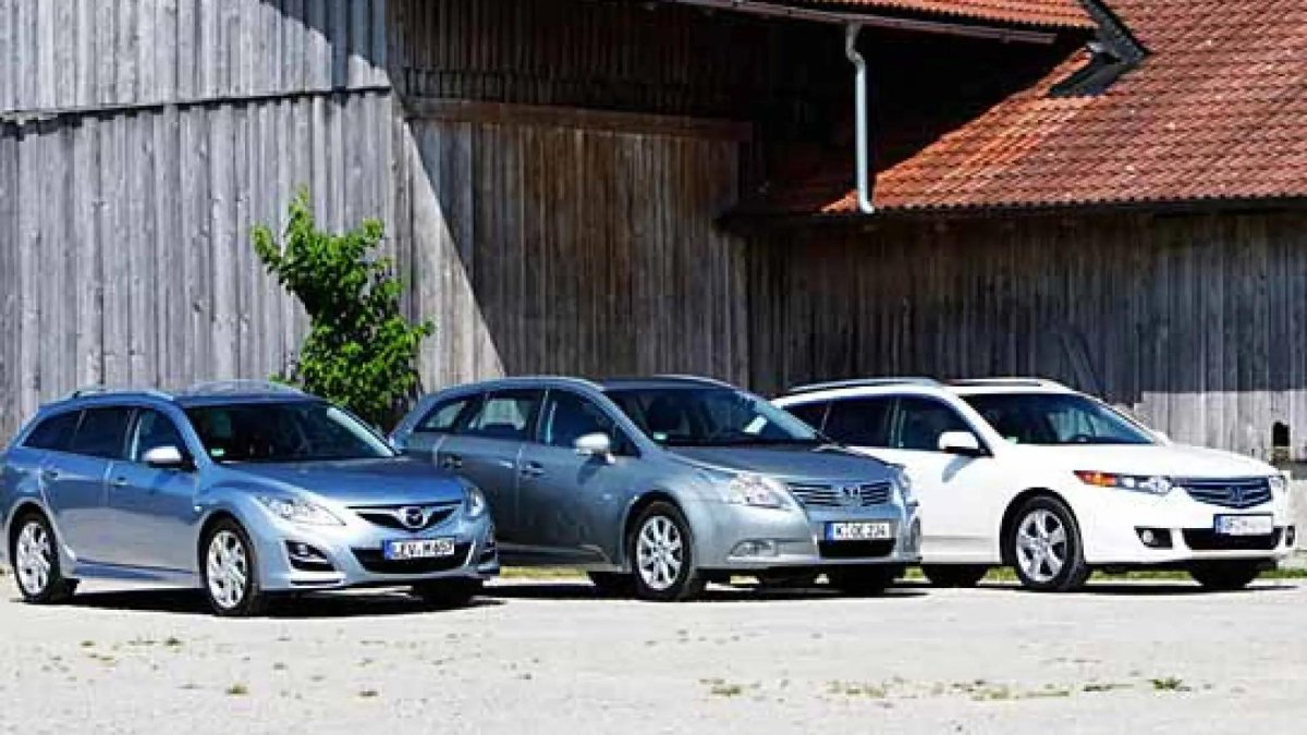 Тойота Лагуна