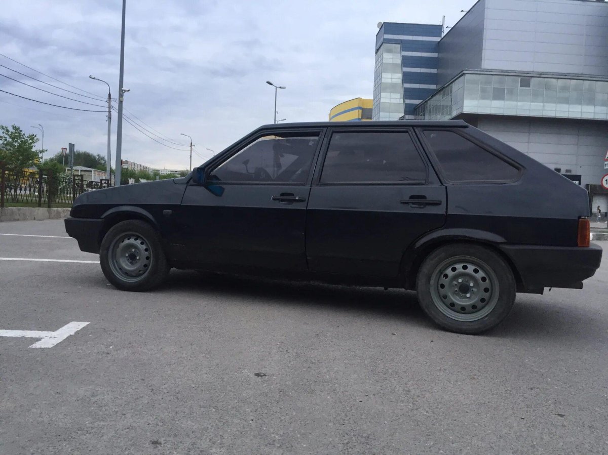 ВАЗ 2109 на штампах r14