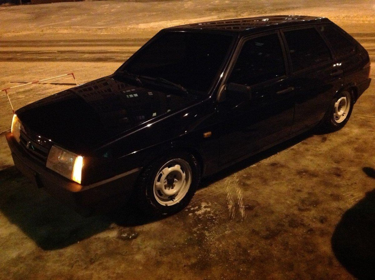 ВАЗ 2109 черная в тонере