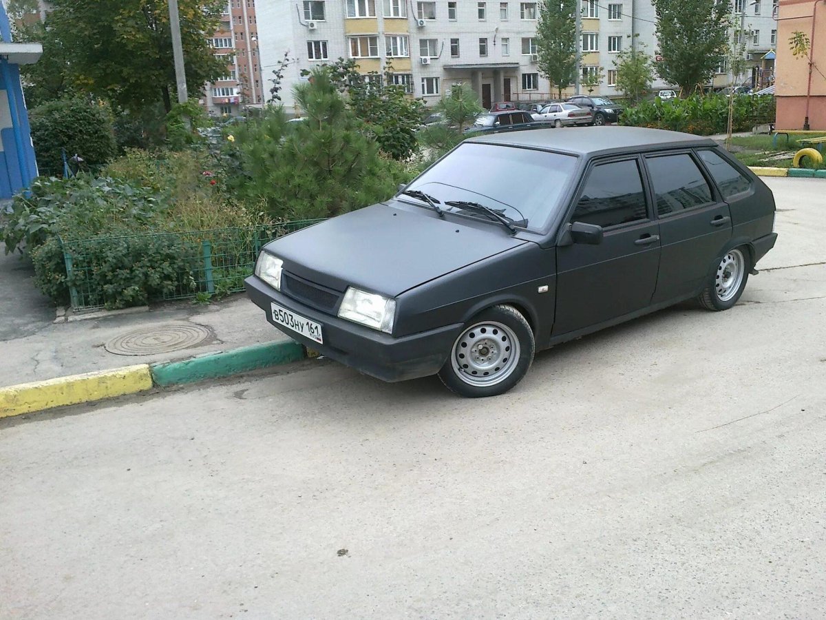 ВАЗ 21099 черная матовая