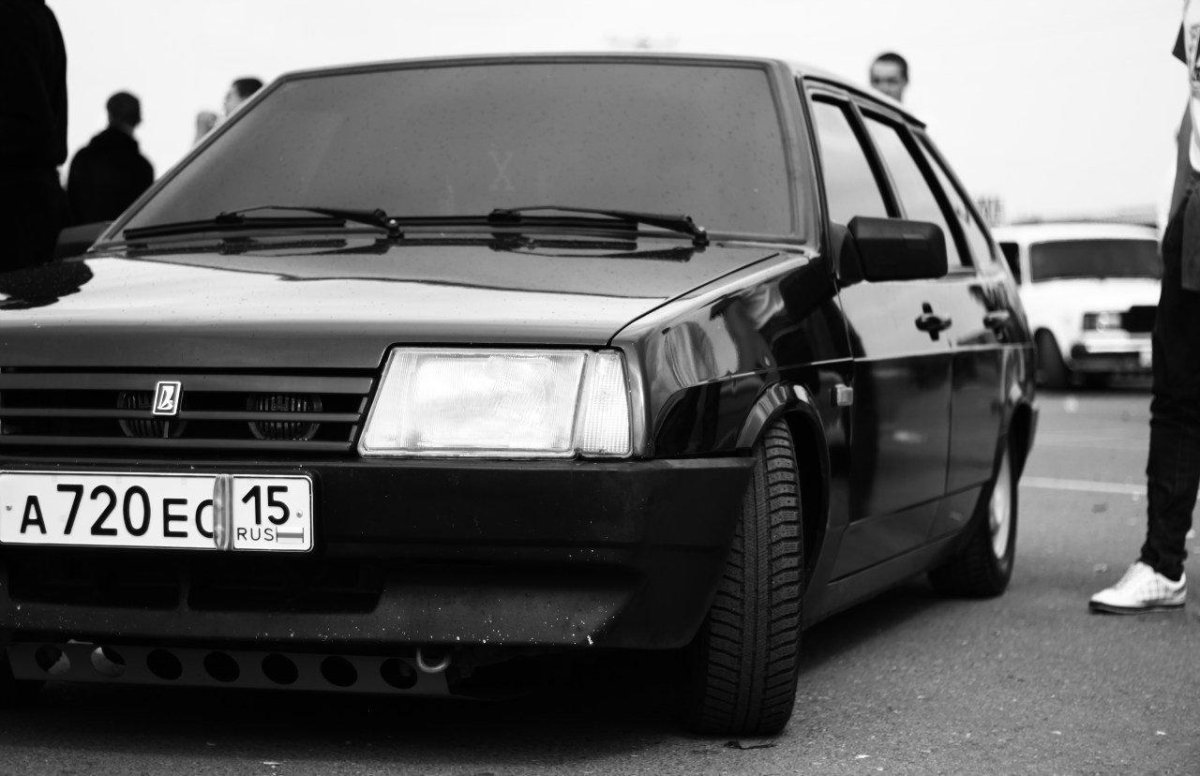 ВАЗ 2109 бандитская черная