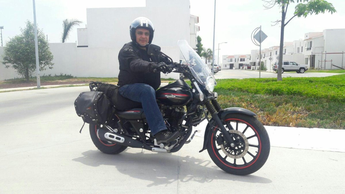 Баджадж Эвенджер 220 стрит