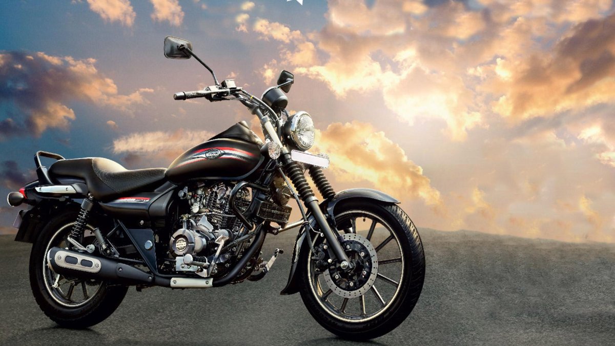 Bajaj Avenger 220 Street