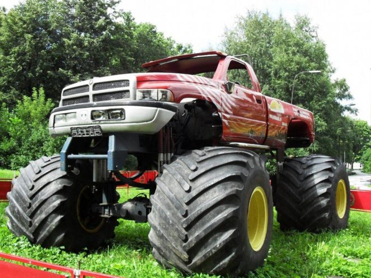 Додж рам бигфут