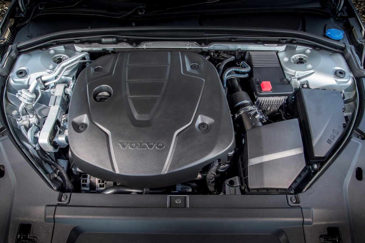 Volvo v90 Cross двигатель