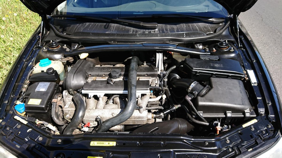 Подкапотная Volvo xc90 2.5t