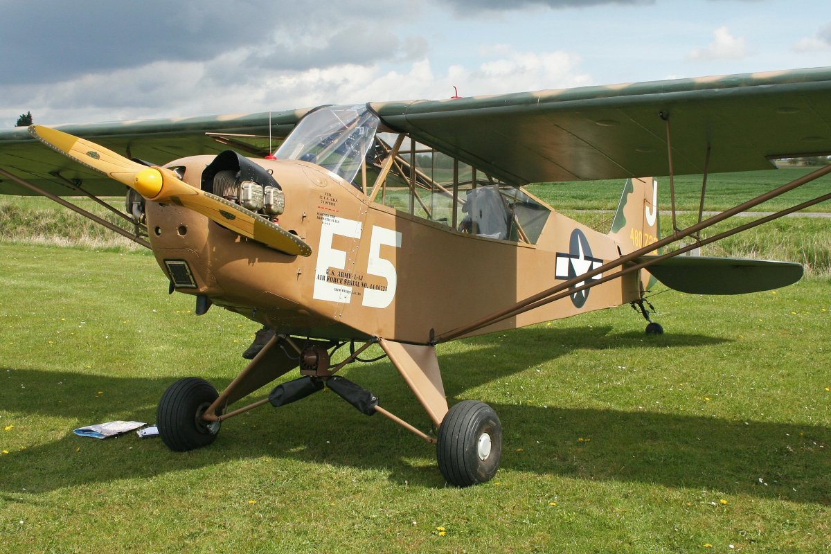 Piper j-3c-65 Cub