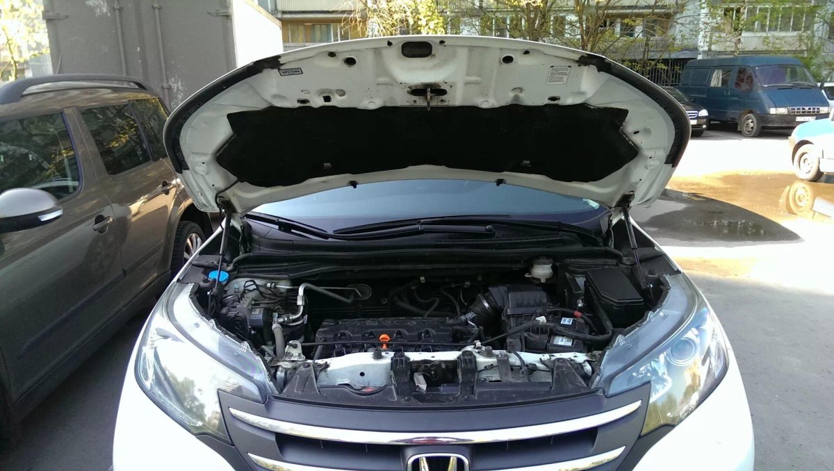 Упор капота Honda CR-V 2