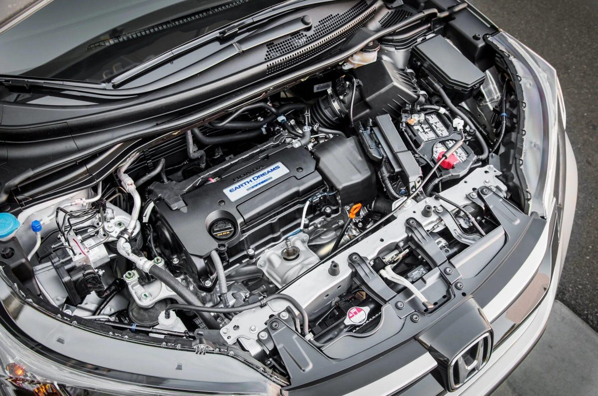 Honda CR-V 2008 2.4 подкапотка