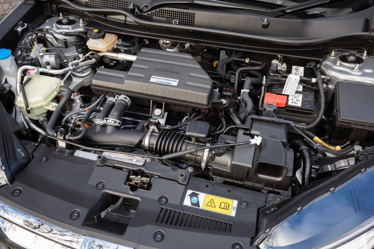 Honda CRV 2013 моторный отсек