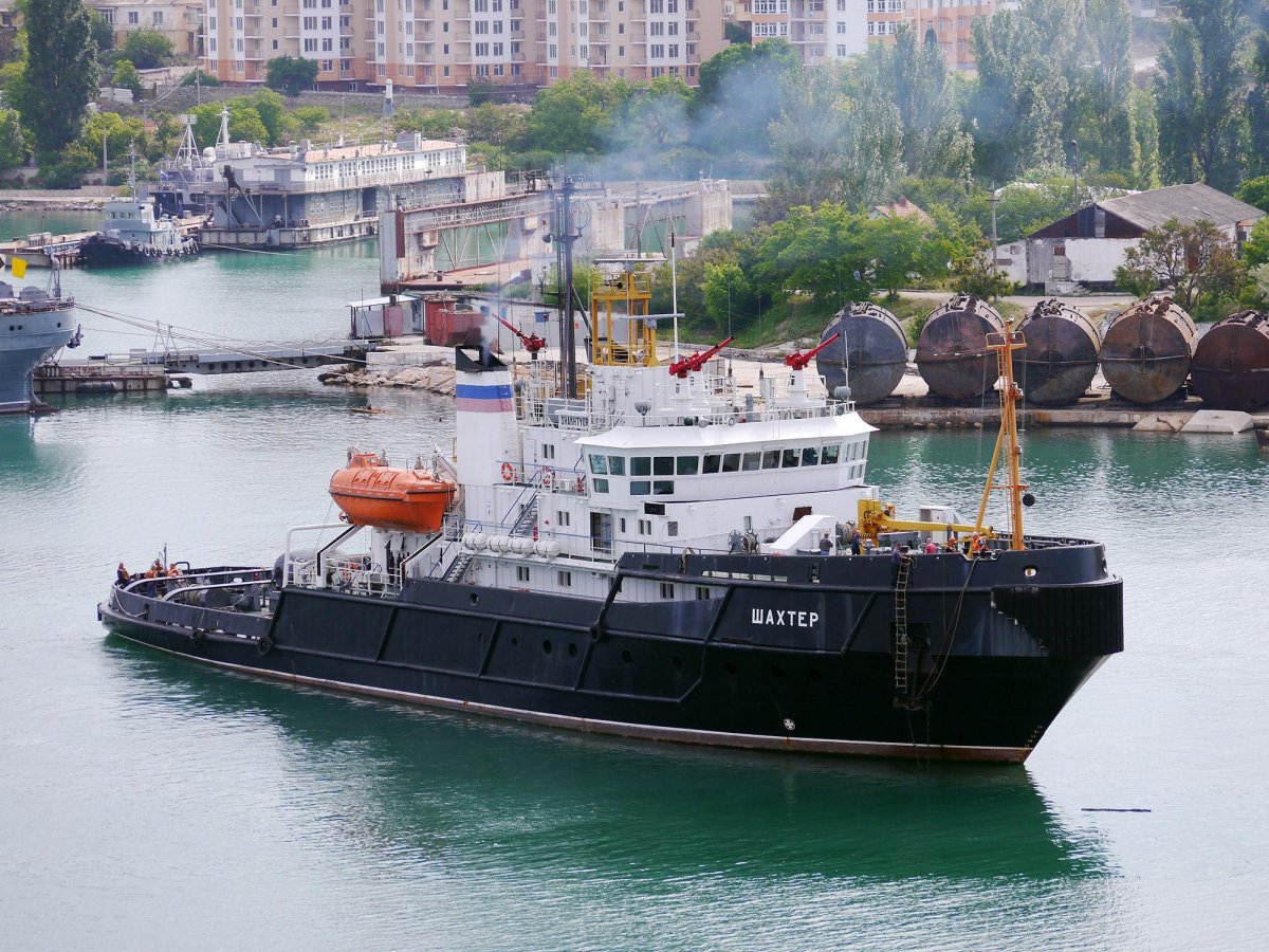 Спасательный буксир Шахтер ЧФ