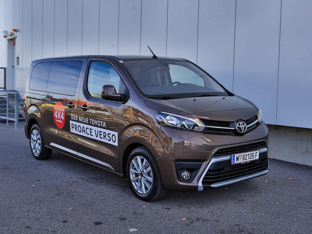 Тойота Проасе версо