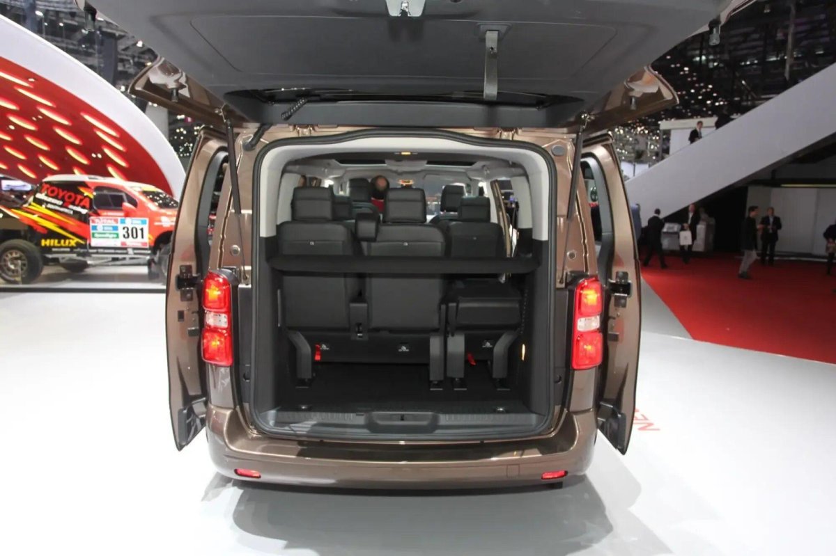 Toyota Proace Verso 2016