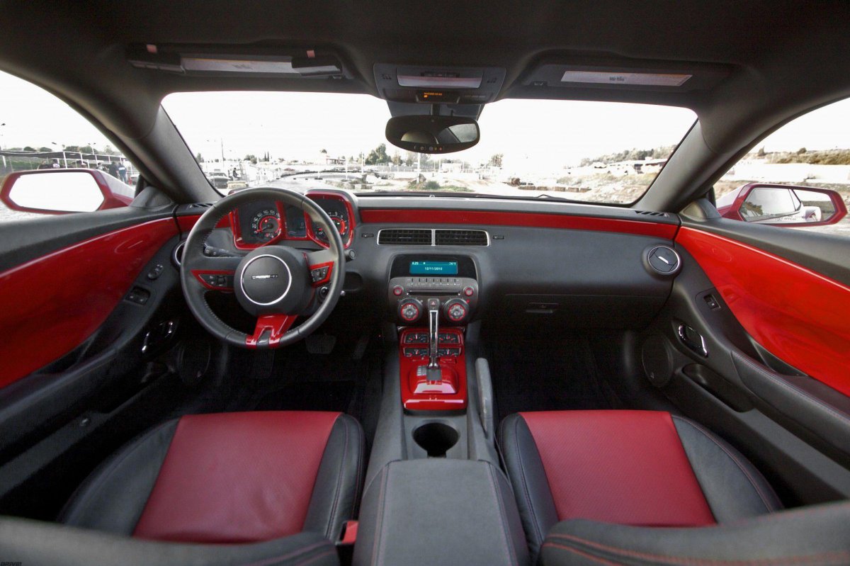 Chevrolet Camaro 2009 салон
