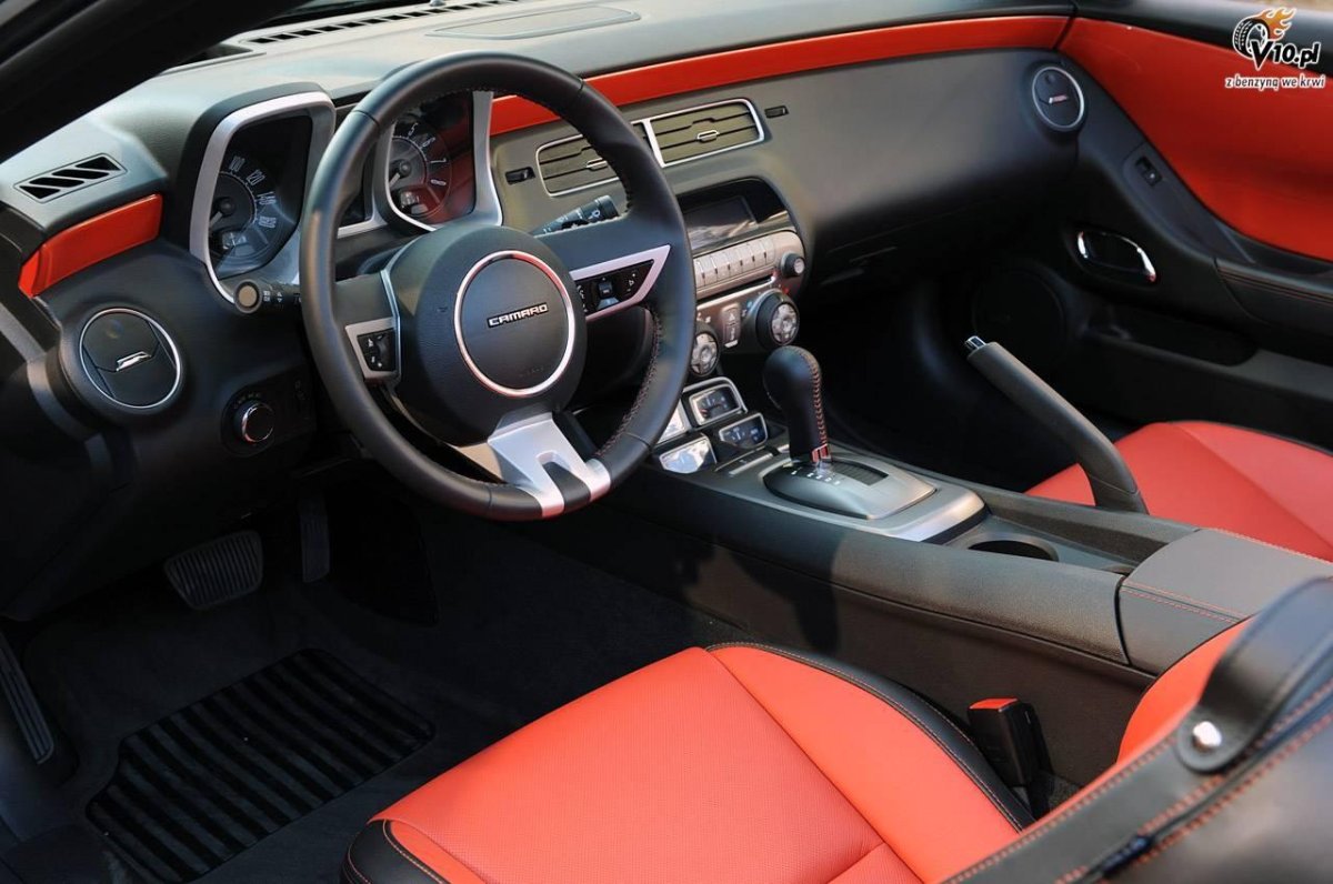 Chevrolet Camaro 2007 салон