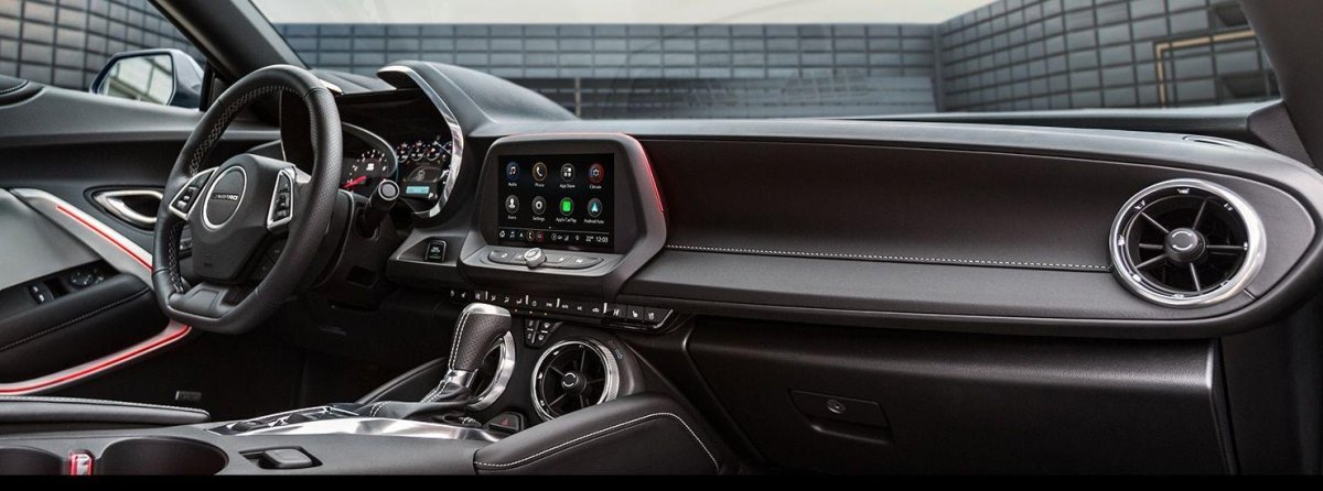 Chevrolet Camaro 2019 салон