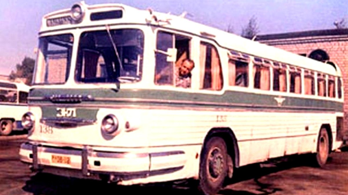 Автобус ЗИЛ 127