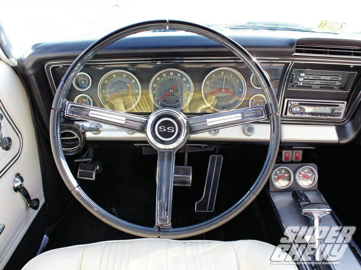 Chevrolet Impala SS 1967 салон