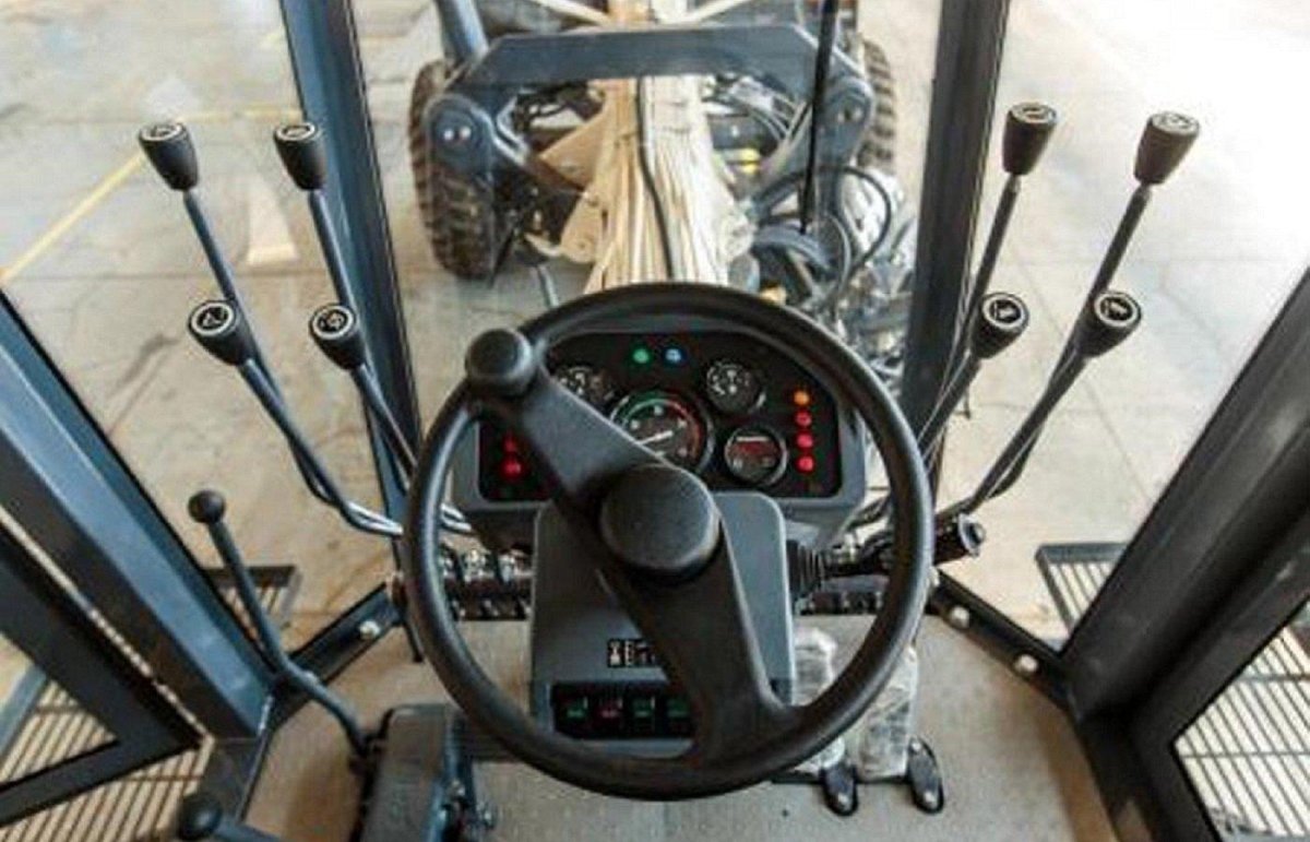 Грейдер ДЗ 98 кабина