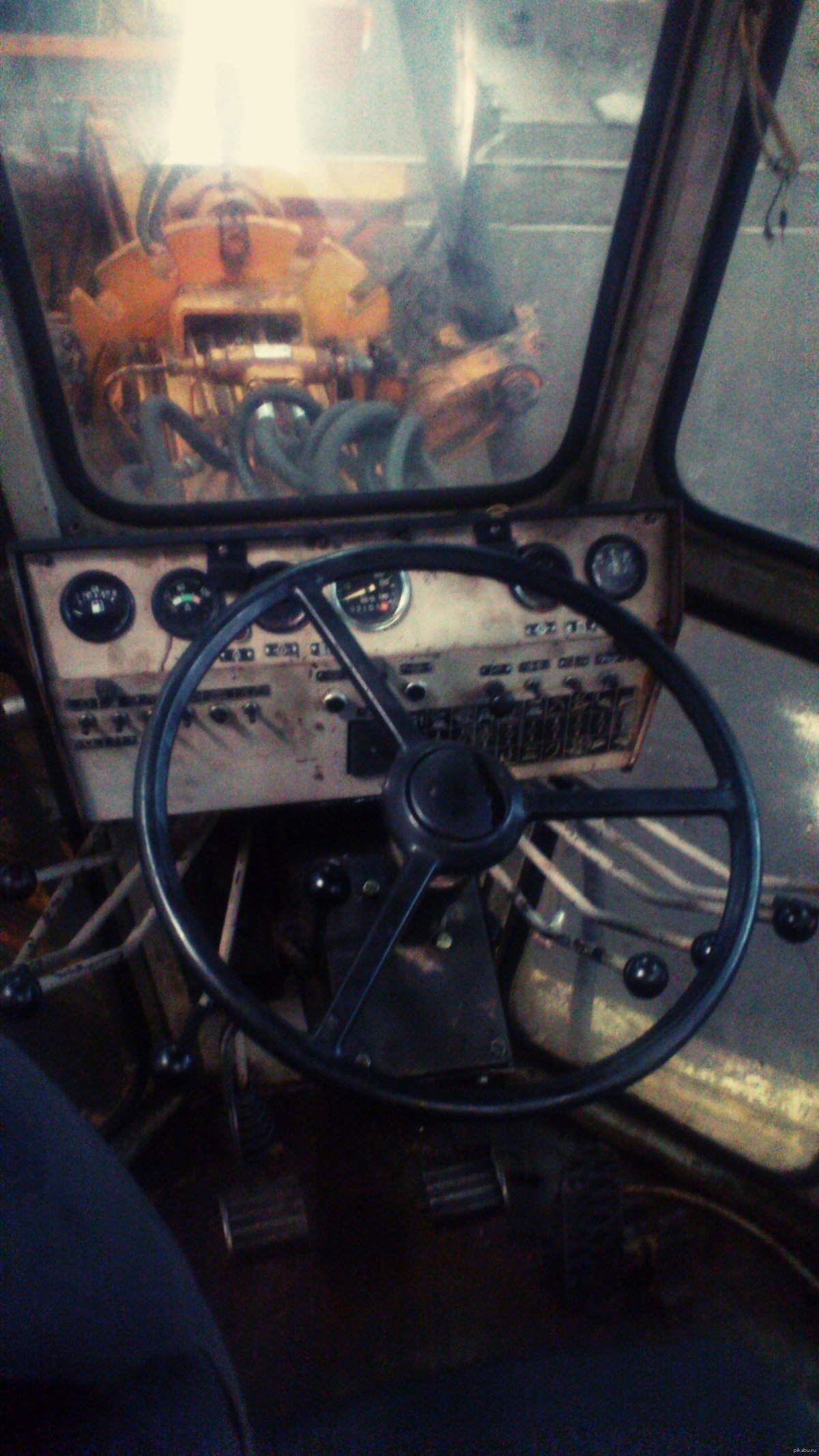 Грейдер ДЗ 98 кабина