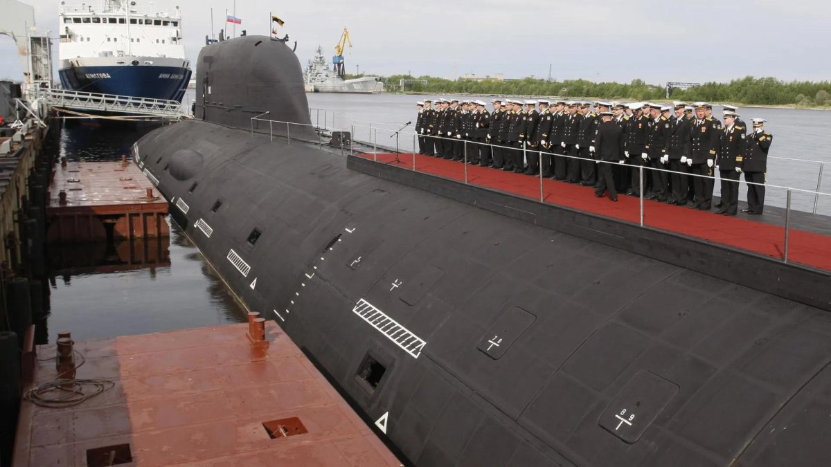 АПЛ ясень 885