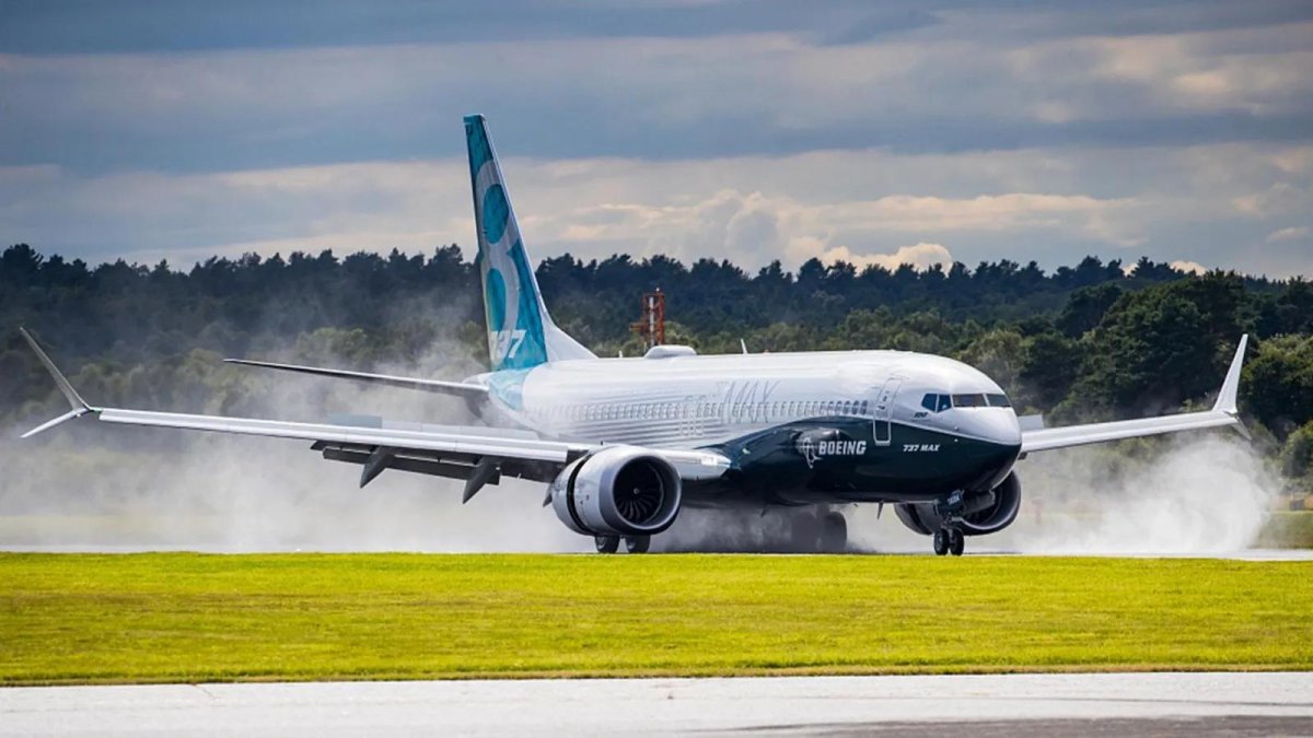 Боинг 737 Макс 8