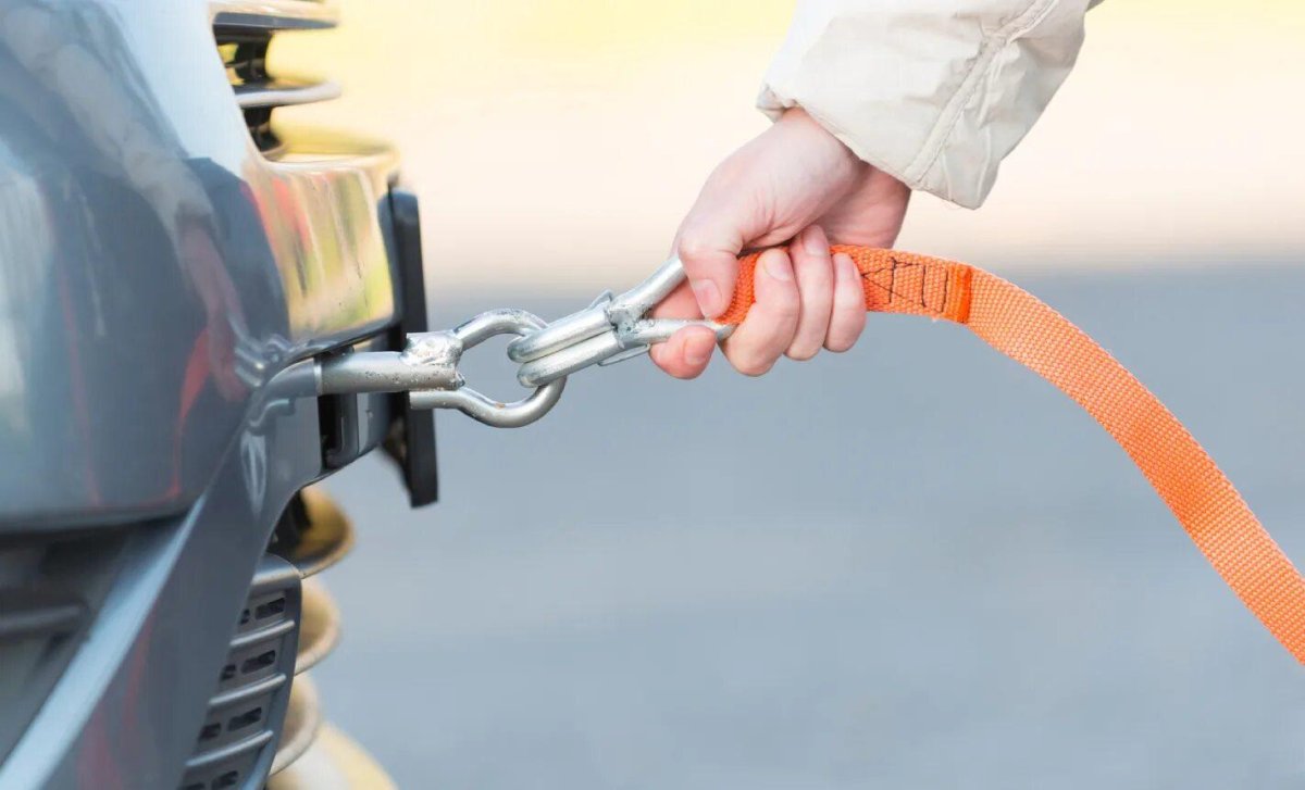 Буксировка автомобиля