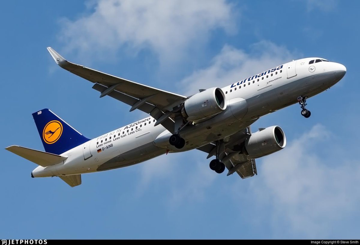 Airbus a320 фото