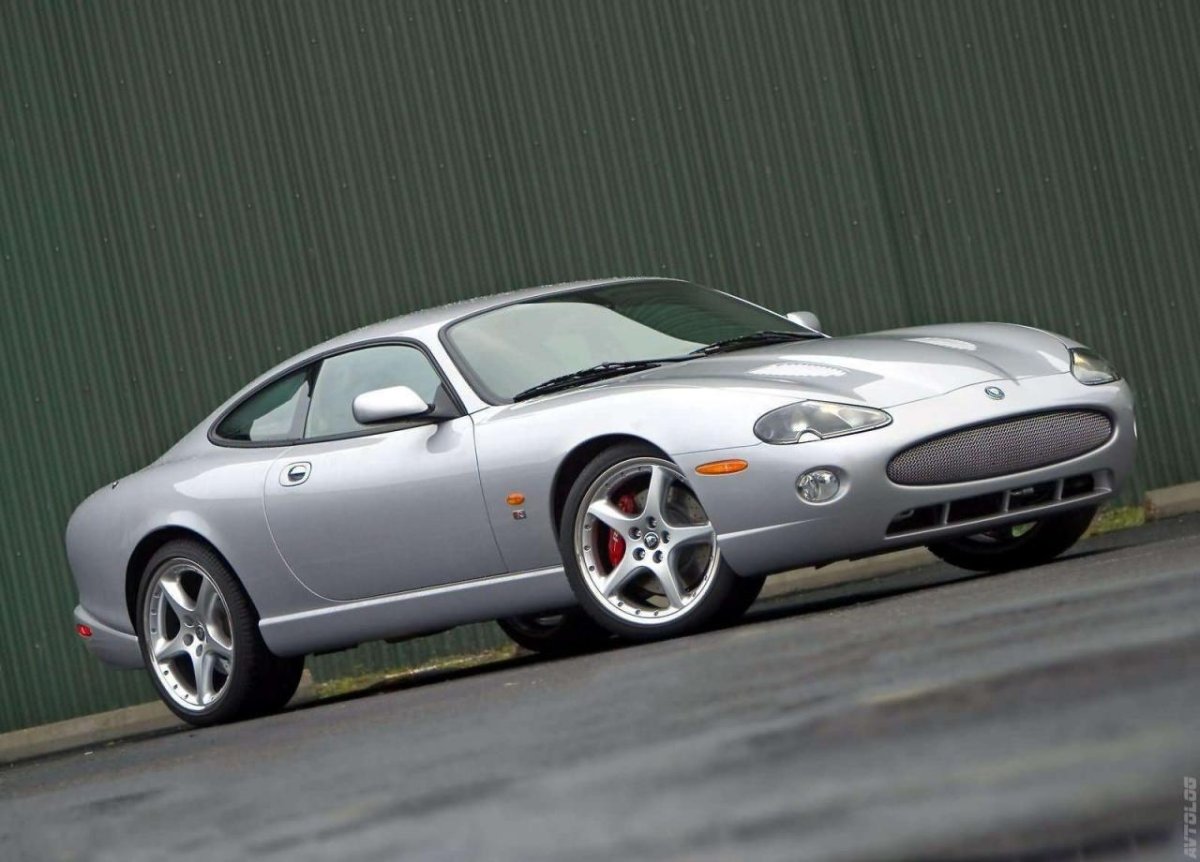 Ягуар XKR 2004