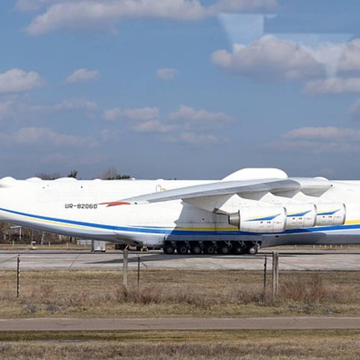 АН-225 Мрия уничтожен