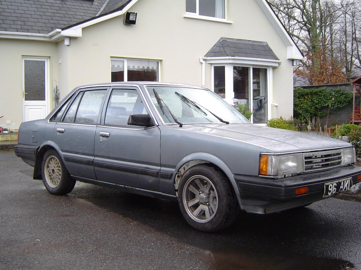 Дайхатсу Шармант 1987