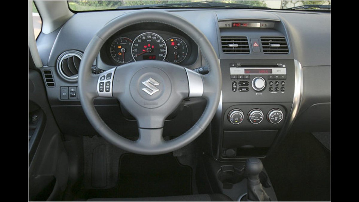Сузуки sx4 2008 салон