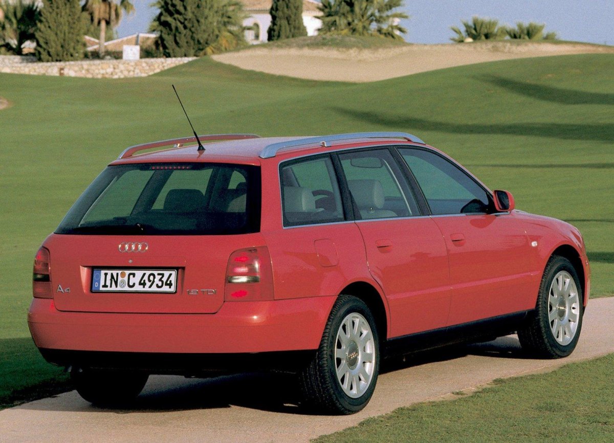 Ауди а4 Авант 1999