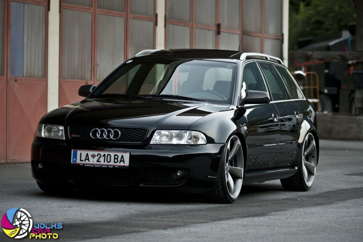 Ауди rs4 avant b5