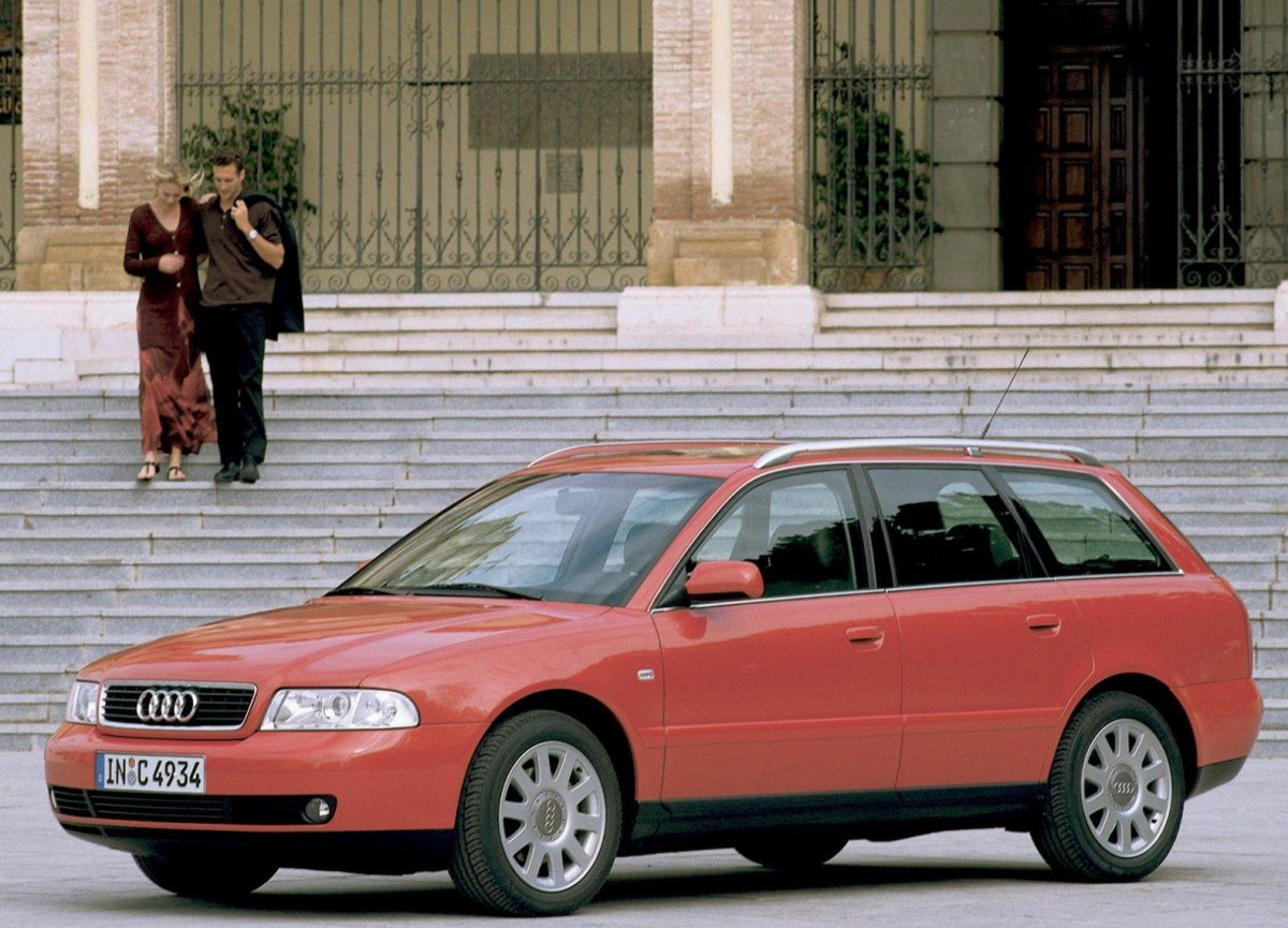Ауди а4 Авант 1998