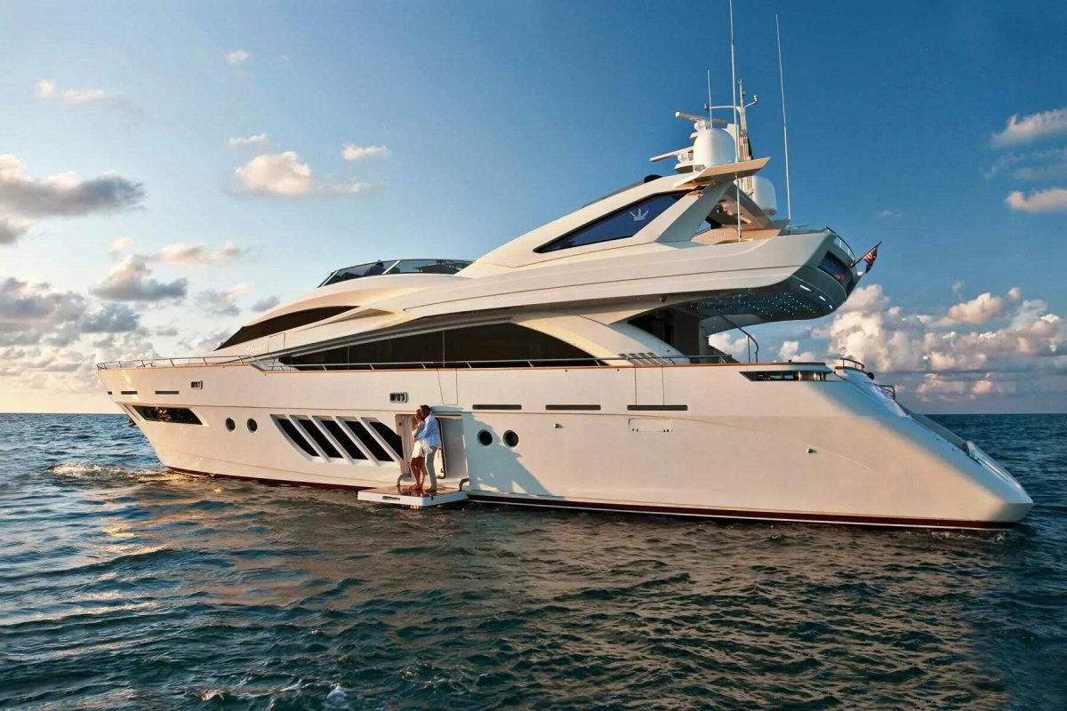 Яхта Nautica 830 MC