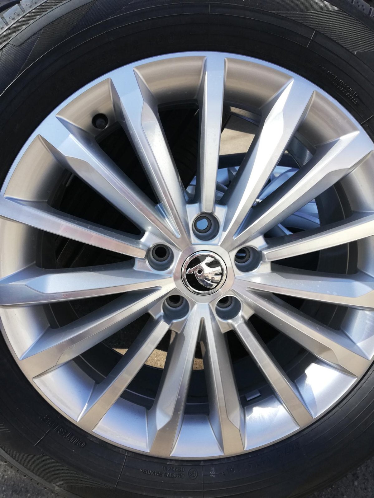 Диски Skoda Kodiaq Trinity 18