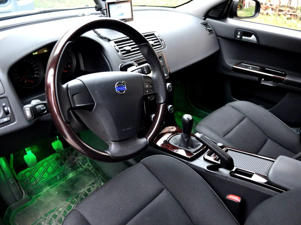 Volvo s40 2008 салон
