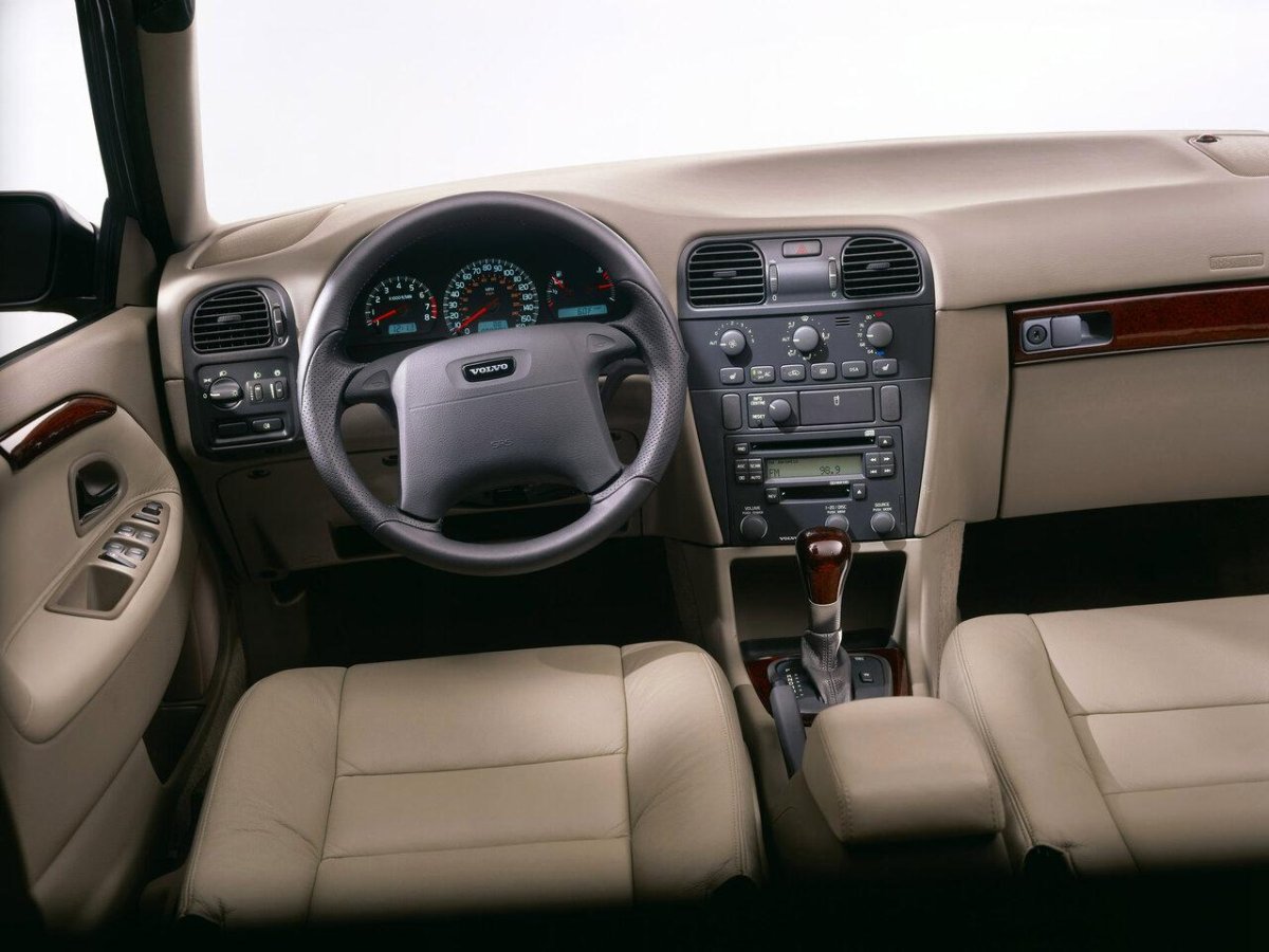 Volvo s40 1 поколение салон