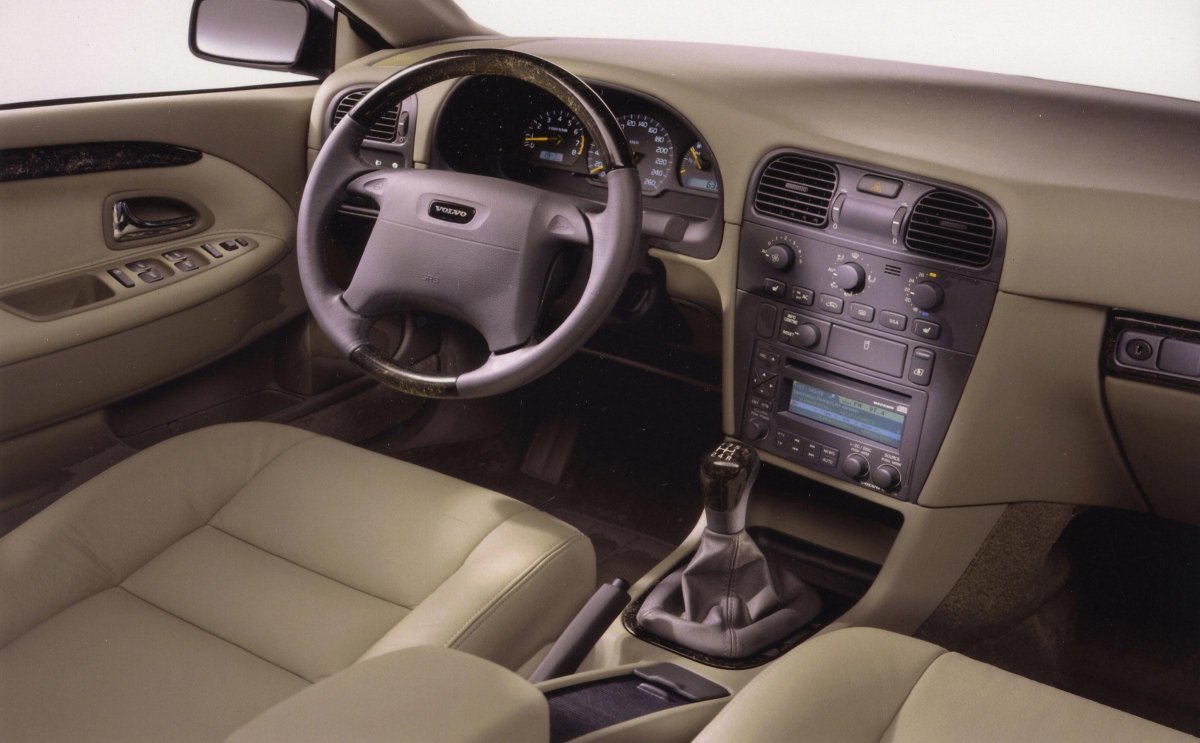Volvo s40 1 поколение салон