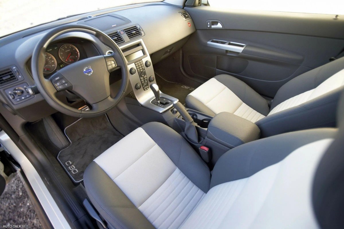 Volvo c30 салон