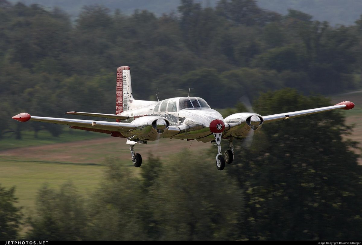 Beechcraft 50 Twin Bonanza